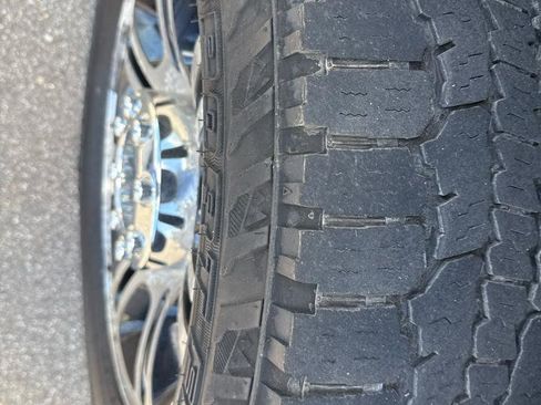 Used 2013 Ford F250 Platinum w/ Platinum Pkg AWD/4WD image 10