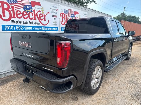 Used 2021 GMC Sierra 1500 Denali w/ Driver Alert Package II AWD/4WD image 3
