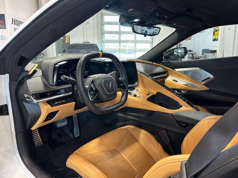 Used 2023 Chevrolet Corvette Stingray Premium Cpe w/ Z51 Performance Package RWD image 16