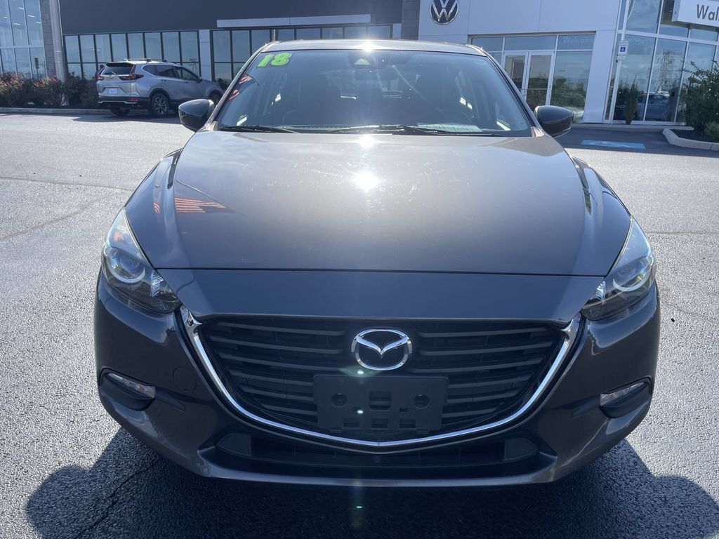 Used 2018 MAZDA MAZDA3 Touring FWD image 2