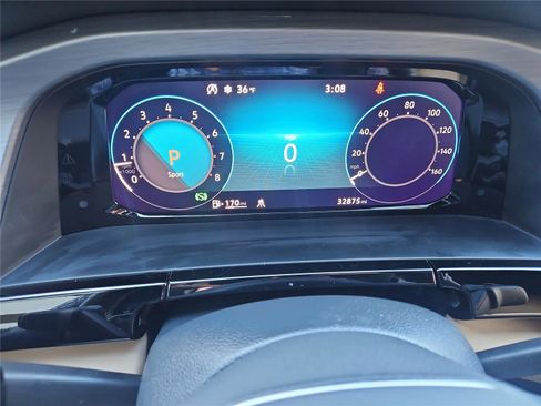 Certified 2024 Volkswagen Atlas Cross Sport SE image 19