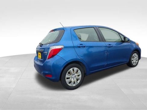 Used 2013 Toyota Yaris L image 8