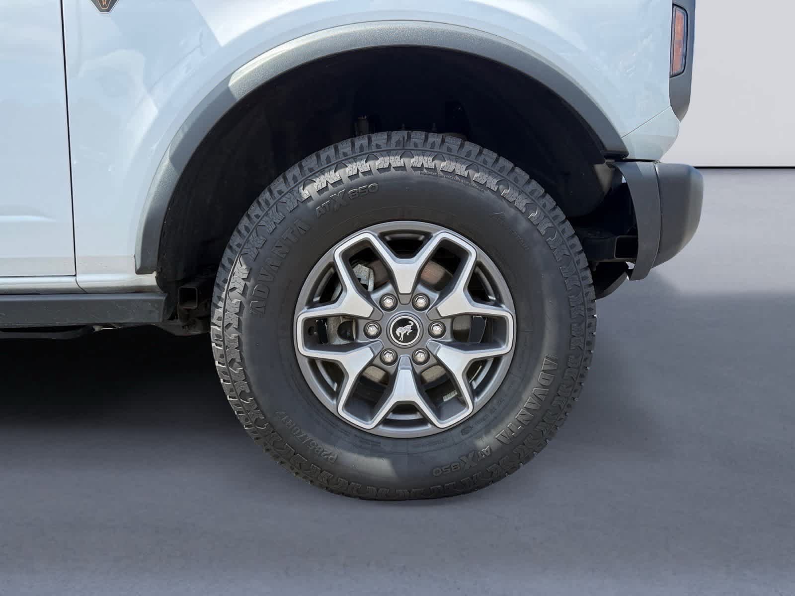Used 2023 Ford Bronco Badlands AWD/4WD image 9