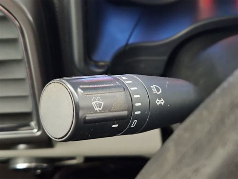 Used 2018 Ford F150 XLT image 25