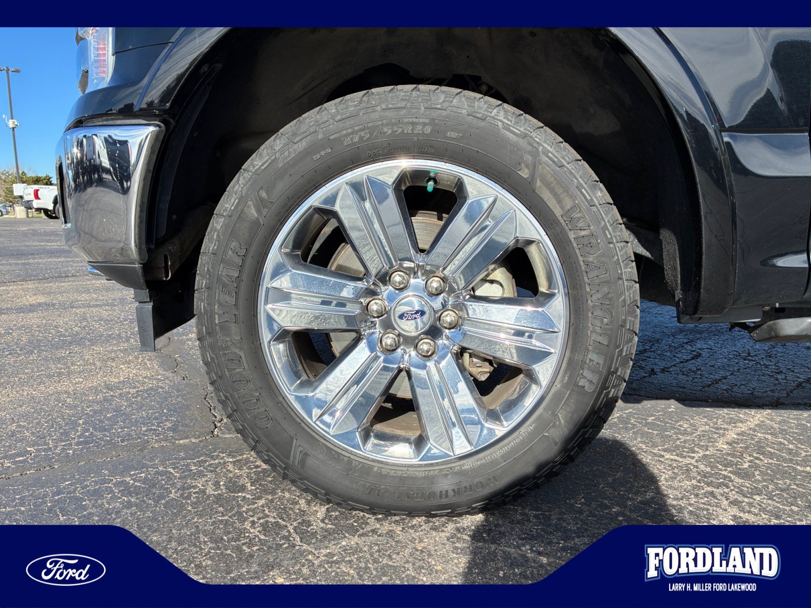 Used 2018 Ford F150 Lariat w/ Equipment Group 502A Luxury AWD/4WD image 26