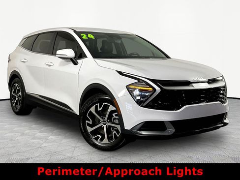 Used 2024 Kia Sportage EX FWD image 3