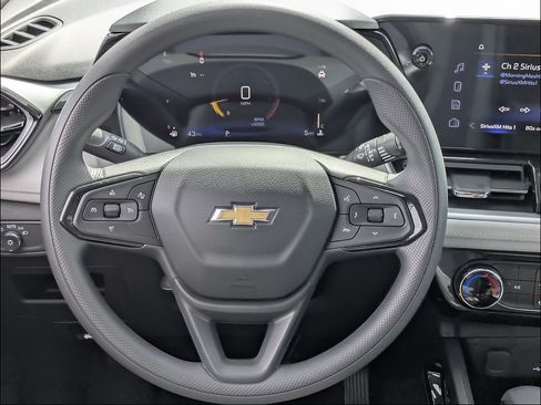 New 2026 Chevrolet TrailBlazer LT w/ Driver Confidence Package FWD image 18