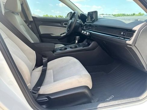 Used 2022 Honda Civic LX image 15