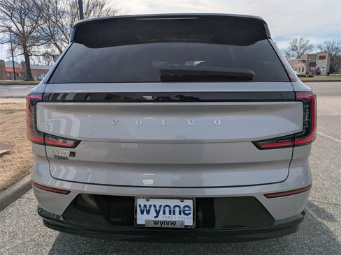 New 2025 Volvo EX90 Ultra image 5