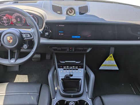 New 2025 Porsche Cayenne E-Hybrid image 20