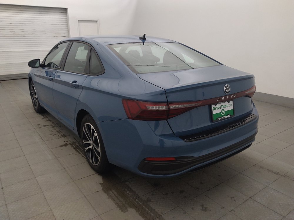 Used 2025 Volkswagen Jetta Sport FWD image 5