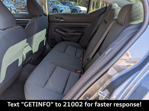 Used 2022 Nissan Altima 2.5 SV w/ SV Premium Package image 15