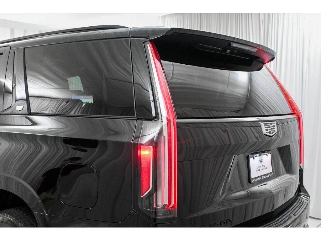 Certified 2024 Cadillac Escalade Sport Platinum w/ LPO, ONYX Package AWD/4WD image 28
