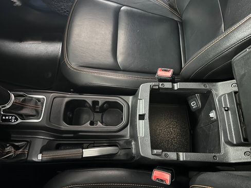 Certified 2020 Jeep Gladiator Mojave w/ Dual Top Group image 30