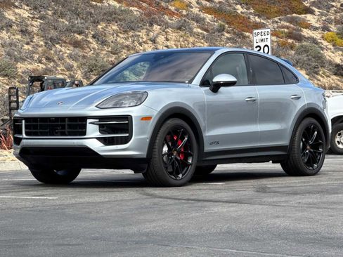 Certified 2026 Porsche Cayenne GTS image 1