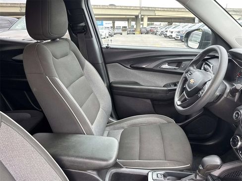 Used 2023 Chevrolet TrailBlazer LT w/ Convenience Package image 25