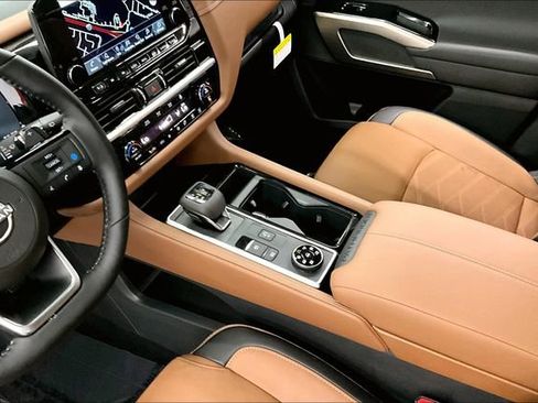 New 2025 Nissan Pathfinder Platinum w/ Cargo Package image 8