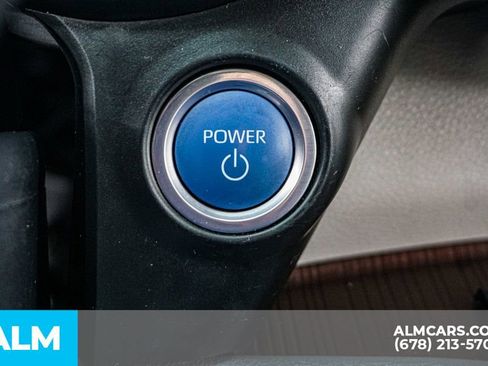 Used 2024 Toyota Sienna XLE image 47