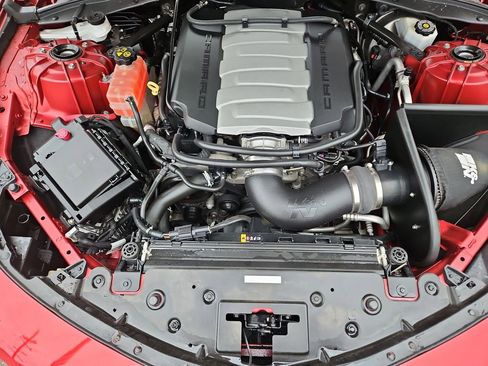 Used 2016 Chevrolet Camaro SS RWD image 21