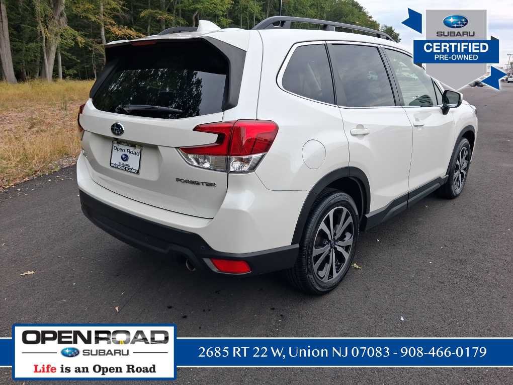Used 2023 Subaru Forester Limited AWD/4WD image 3