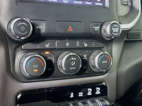 Used 2019 RAM 1500 Big Horn AWD/4WD image 23