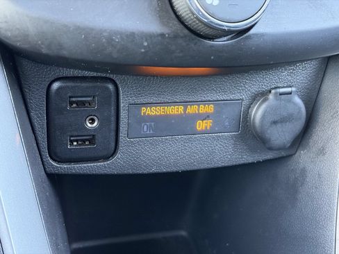 Certified 2022 Chevrolet Trax LT w/ Sport Edition FWD image 30