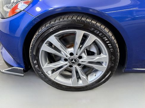 Used 2019 Mercedes-Benz C 300 Sedan image 37