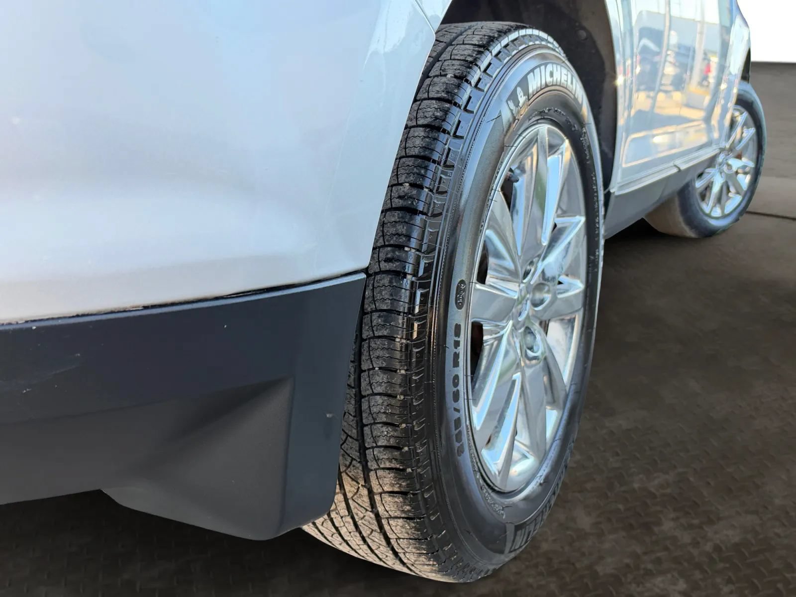 Used 2013 Ford Edge SEL FWD image 39