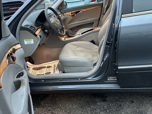 Used 2006 Mercedes-Benz E 350 Sedan image 8