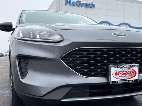 Used 2022 Ford Escape SE w/ Cold Weather Package image 13