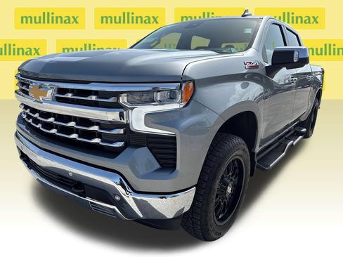 Used 2025 Chevrolet Silverado 1500 LTZ w/ Z71 Off-Road Package AWD/4WD image 9