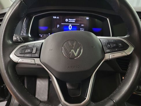 Used 2024 Volkswagen Jetta SE FWD image 18