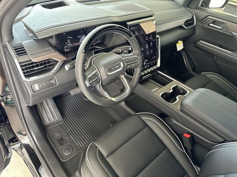 New 2026 GMC Acadia Denali w/ Super Cruise Package FWD image 13