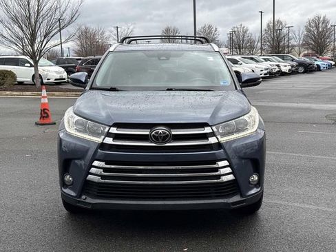 Used 2017 Toyota Highlander XLE image 6