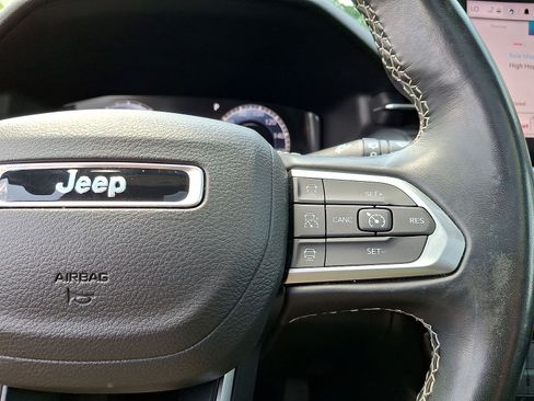 Used 2022 Jeep Compass High Altitude AWD/4WD image 18