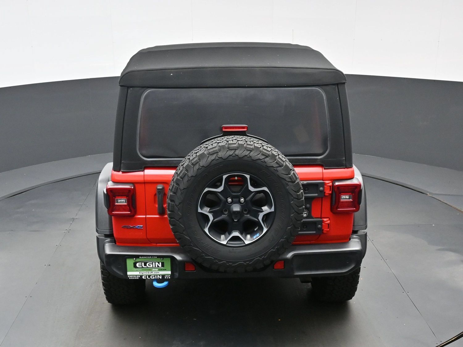 Used 2022 Jeep Wrangler Unlimited Rubicon 4xe w/ Cold Weather Group AWD/4WD image 38