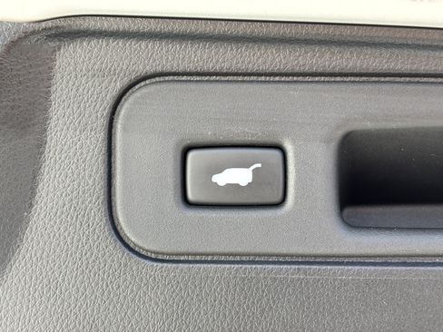 Used 2024 Honda Passport EX-L image 8