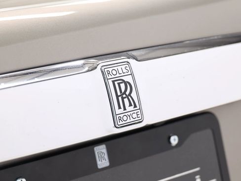 Used 2014 Rolls-Royce Wraith RWD image 78