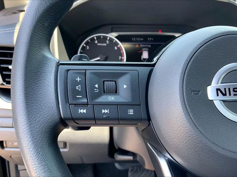Used 2021 Nissan Rogue SV AWD/4WD image 23