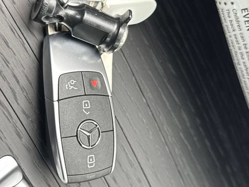 New 2026 Mercedes-Benz GLS 580 4MATIC image 28