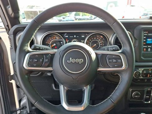 Certified 2020 Jeep Gladiator Sport w/ Quick Order Package 24S image 23