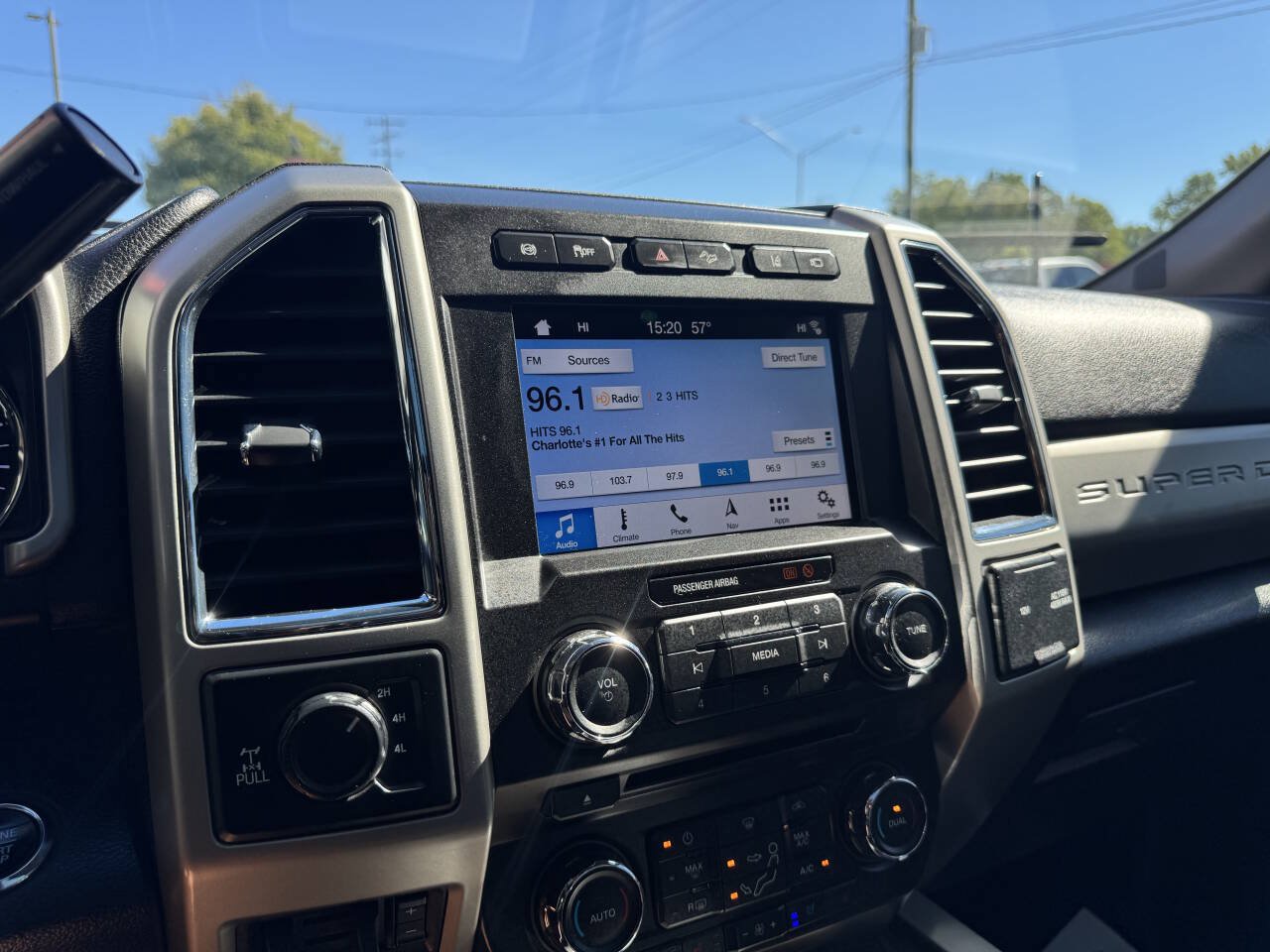 Used 2018 Ford F350 Lariat w/ Lariat Ultimate Package AWD/4WD image 27