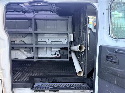 Used 2016 Ford Transit 250 130 Low Roof RWD image 21