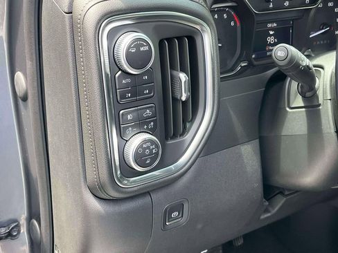 Used 2020 GMC Sierra 1500 SLT w/ SLT Premium Plus Package AWD/4WD image 28