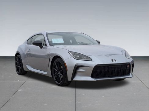 Used 2024 Toyota GR86 Premium image 8