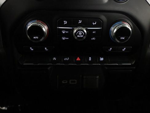 Used 2020 GMC Sierra 1500 Elevation w/ Elevation Value Package AWD/4WD image 43