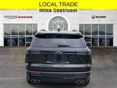 Used 2025 Chevrolet Traverse RS w/ LPO, Floor Liner Package AWD/4WD image 5