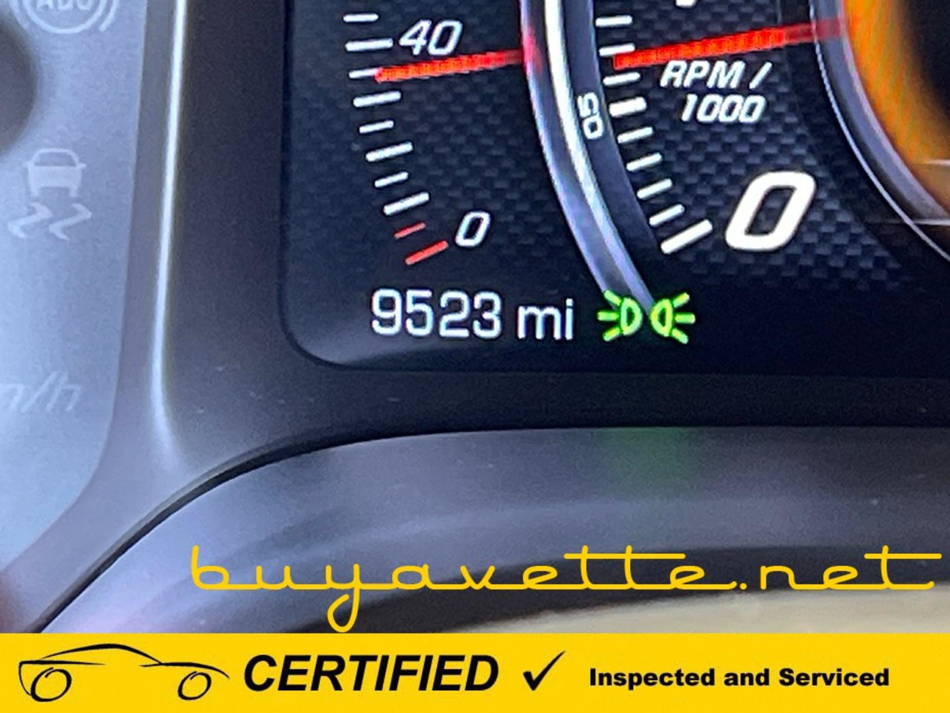 Used 2018 Chevrolet Corvette Stingray Coupe RWD image 14