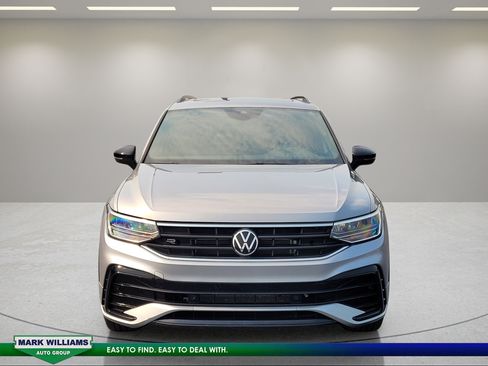 Used 2023 Volkswagen Tiguan SE R-Line AWD/4WD image 9