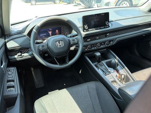 Used 2024 Honda Accord EX image 18